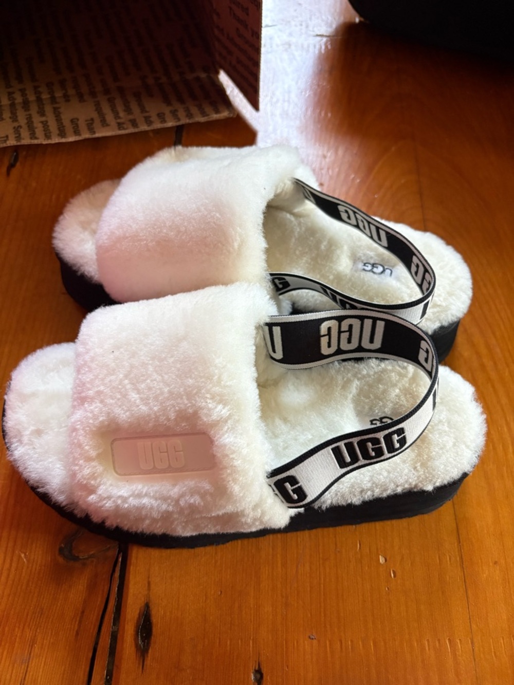Ugg slippers brand new size 8